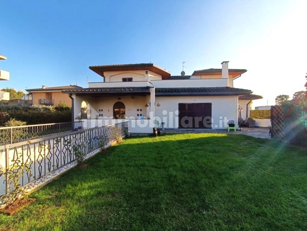 3 bedrooms Villa in Rudiano, Italy No. 266269