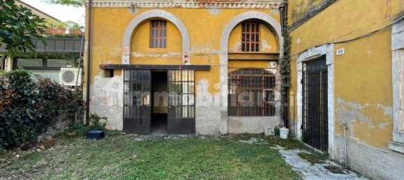 4 Schlafzimmer Haus in Verona, Italy, Nr. 370391 3