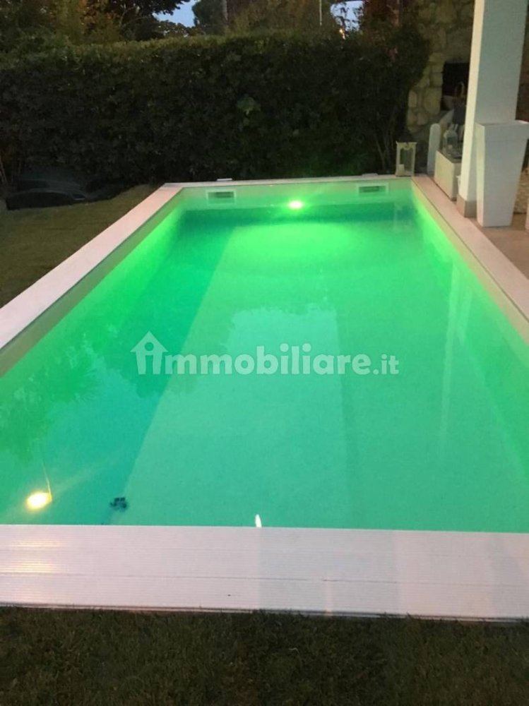 4 غرف نوم فيلا في Ladispoli, Italy رقم 350931