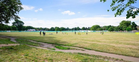 2 bedrooms Apartment in London, United Kingdom No. 9892 18