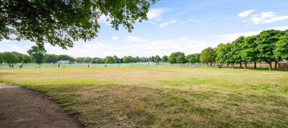 2 bedrooms Apartment in London, United Kingdom No. 9892 13