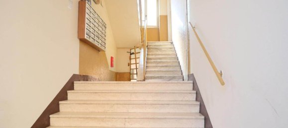 800m² Building in Milan, Italy No. 316061 5