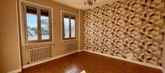 2 bedrooms House in Brive-la-Gaillarde, France No. 315095 3