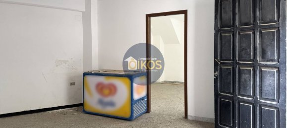 191m² Commercial property in Putignano, Italy No. 71855 4