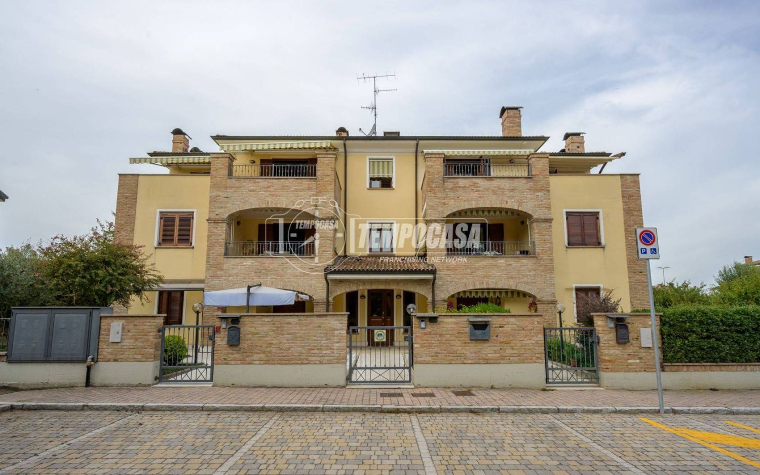 2 Schlafzimmer Wohnung in Formigine, Italy, Nr. 368945