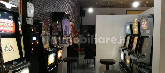 1 room Commercial property in Legnano, Italy No. 210625 2