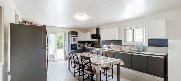 Casa de 4 dormitorios en Sarrola-Carcopino, France No. 76785 2