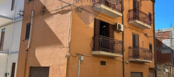 3 غرف نوم منزل في Favara, Italy رقم 362013 2