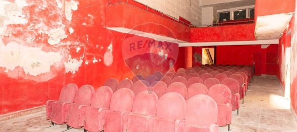 Gewerbliche Immobilie in Catania, Italy 250m², Nr. 259674 16