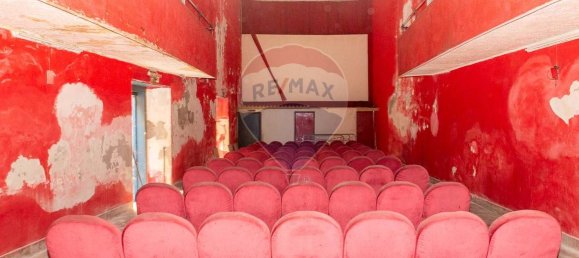 Gewerbliche Immobilie in Catania, Italy 250m², Nr. 259674 11