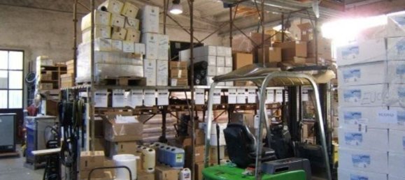 Armazém de 9 divisões em Chiuro, Italy N.º 144996 10