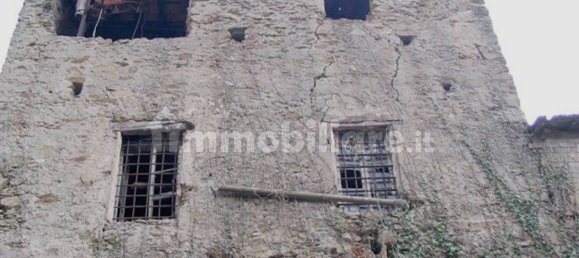 Дом с 4 спальнями в Кастель Витторио, Италия № 159259 10