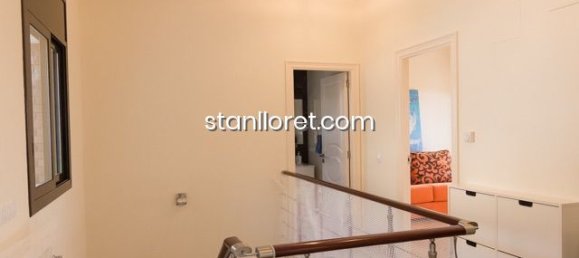 4 غرف نوم فيلا في Lloret de Mar, Spain رقم 14832 16