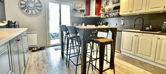 5 bedrooms House in Saint-Sebastien-sur-Loire, France No. 290097 3