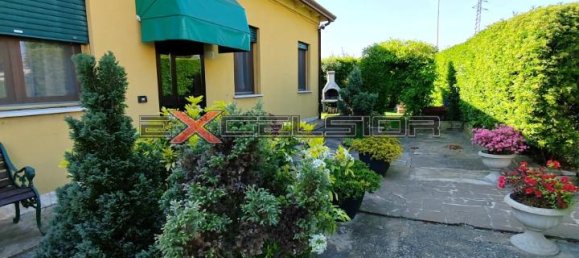 3-salle Maison à Cavarzere, Italy No. 38672 11