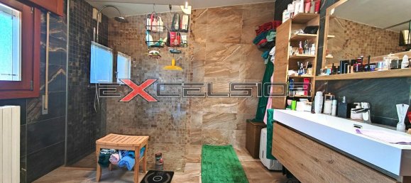 3-salle Maison à Cavarzere, Italy No. 38672 7