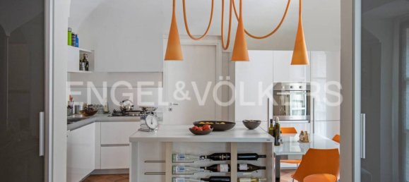 3 bedrooms House in Alba, Italy No. 149798 7