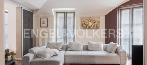 3 bedrooms House in Alba, Italy No. 149798 4