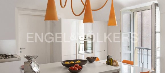 3 bedrooms House in Alba, Italy No. 149798 5