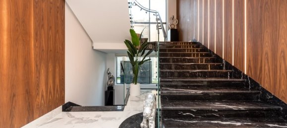 6 bedrooms Villa in Palm Jumeirah, UAE No. 12215 11