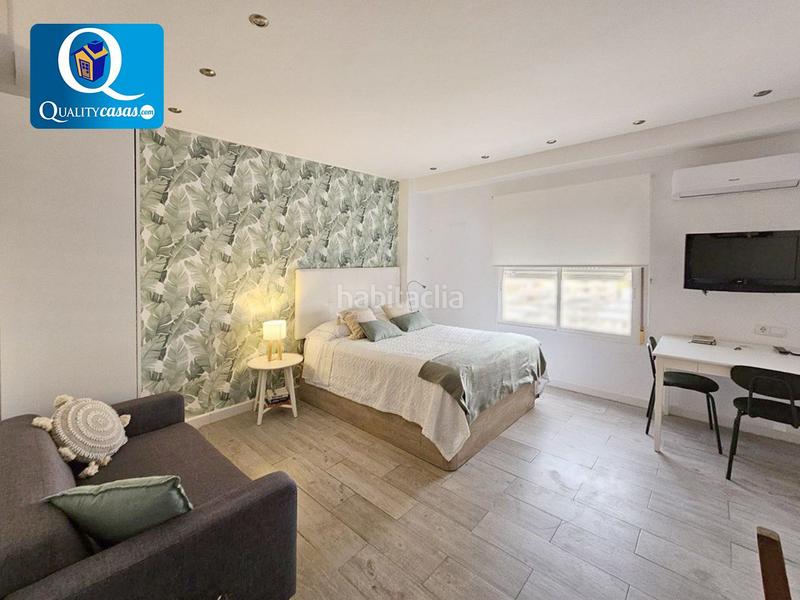 1 bedroom Apartment in Alicante, Spain No. 163471