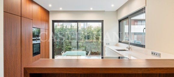 3 bedrooms House in Cascais, Portugal No. 109607 8