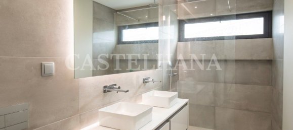 3 bedrooms House in Cascais, Portugal No. 109607 17