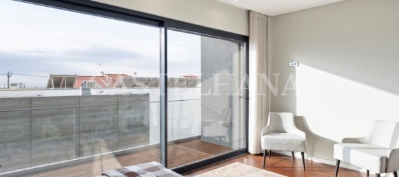 3 bedrooms House in Cascais, Portugal No. 109607 13