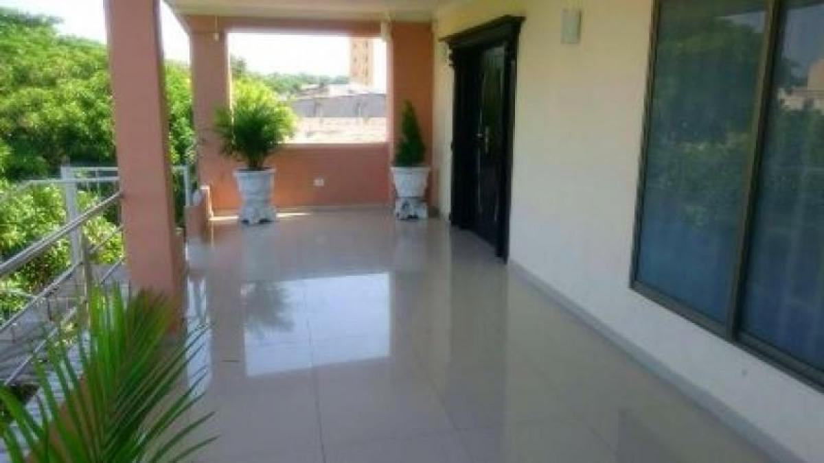 4 bedrooms House in Atlantico, Colombia No. 8422