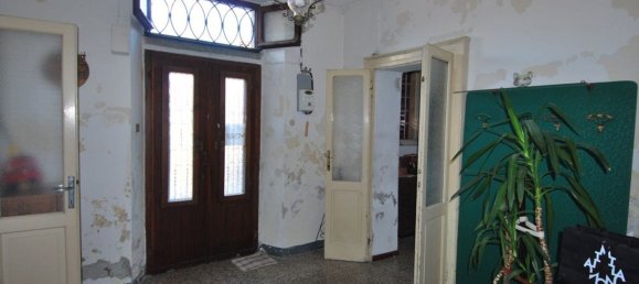 5 rooms House in Dongo, Italy No. 93435 8