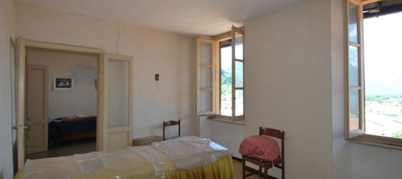5 rooms House in Dongo, Italy No. 93435 12