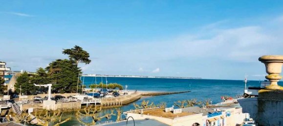 1 bedroom Apartment in Le Pouliguen, France No. 195708 2