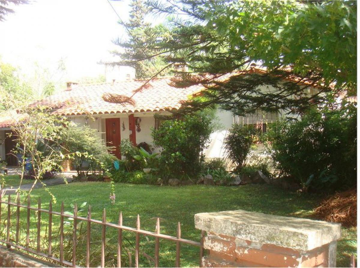 3 bedrooms House in Bermudez, Argentina No. 16226