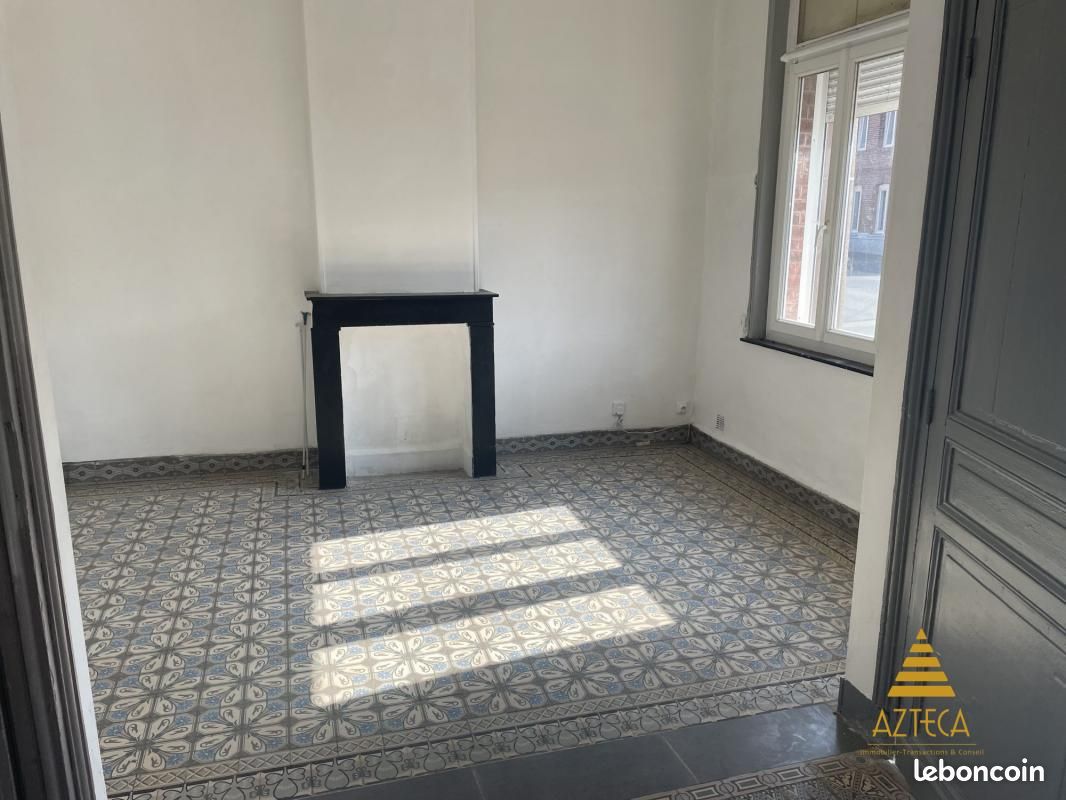 Moradia em banda T2 em Cambrai, France N.º 160419