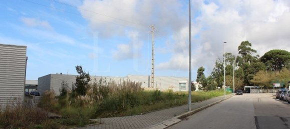 1410m² Commercial property in Vila Nova de Gaia, Portugal No. 254995 23