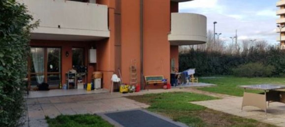 3 rooms Apartment in Busto Arsizio, Italy No. 1641 5