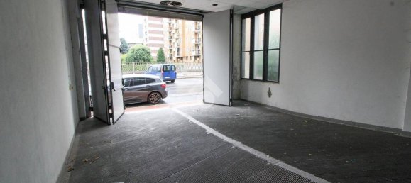 Коммерческая недвижимость с 5 комнатами в Сан Джулиано Миланезе, Италия № 232065 52