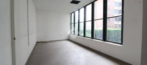 Коммерческая недвижимость с 5 комнатами в Сан Джулиано Миланезе, Италия № 232065 29