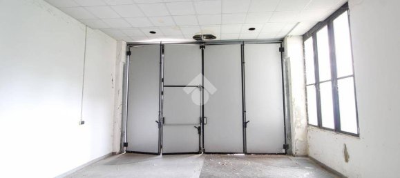 Коммерческая недвижимость с 5 комнатами в Сан Джулиано Миланезе, Италия № 232065 42