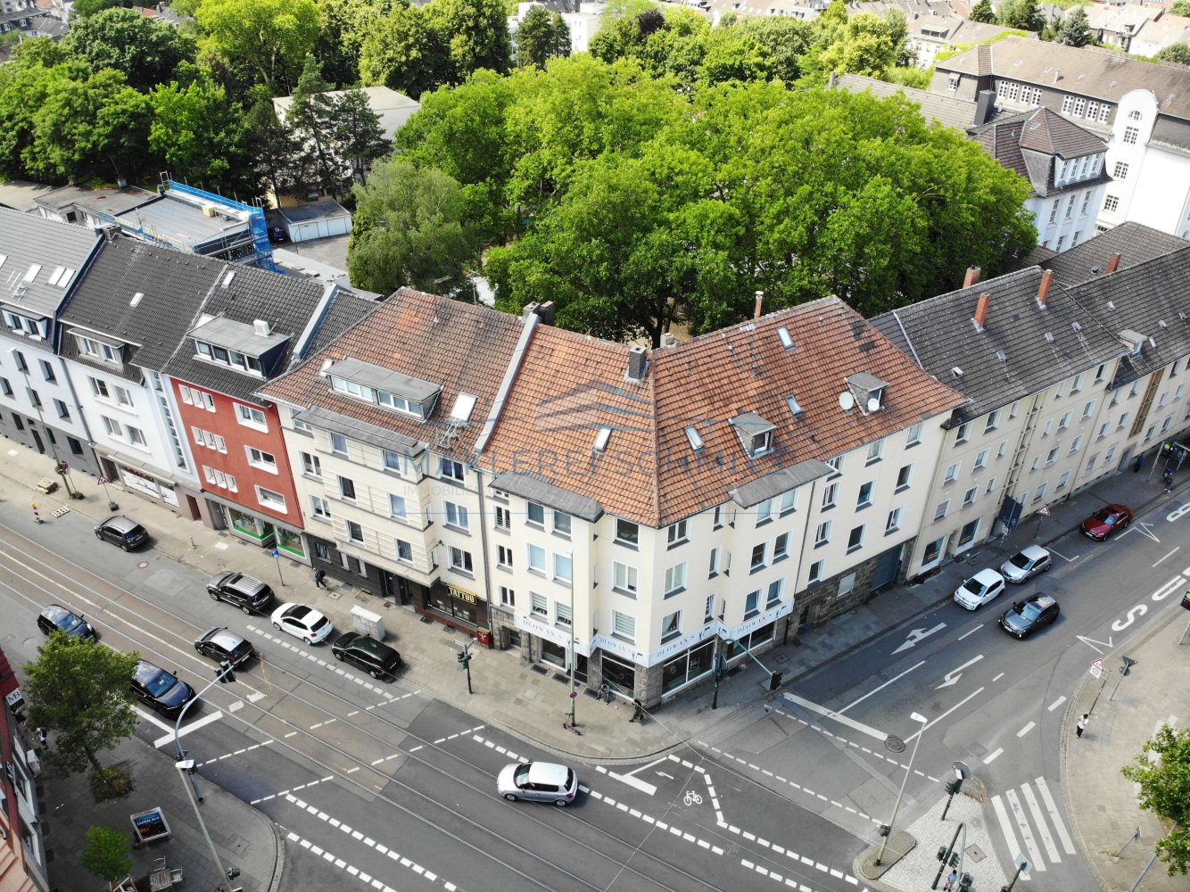 55 rooms Building in Essen, Germany No. 313655