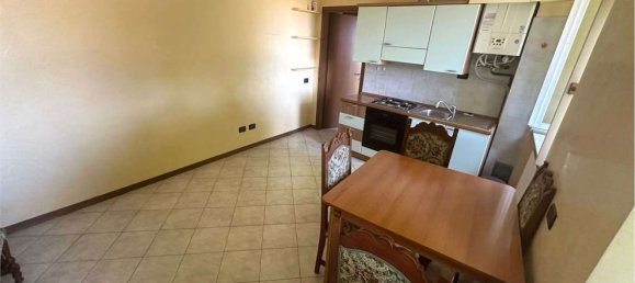 Apartamento de 2 habitaciónes en Lentate sul Seveso, Italy No. 260978 10