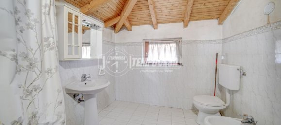 Casa de 3 divisões em Fagnano Olona, Italy N.º 36831 47