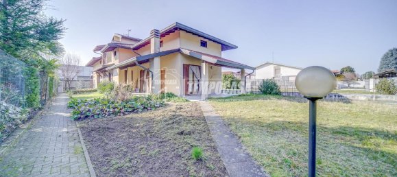 Casa de 3 divisões em Fagnano Olona, Italy N.º 36831 20