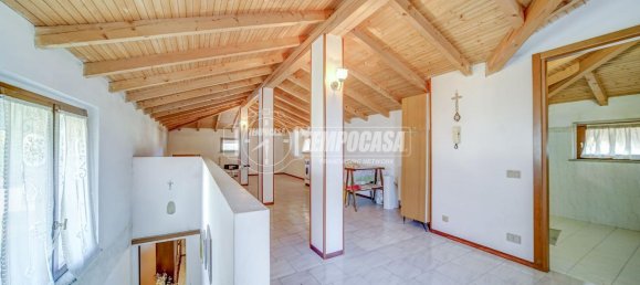 Casa de 3 divisões em Fagnano Olona, Italy N.º 36831 26