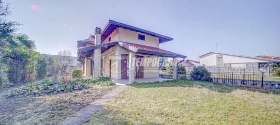 Casa de 3 divisões em Fagnano Olona, Italy N.º 36831 18