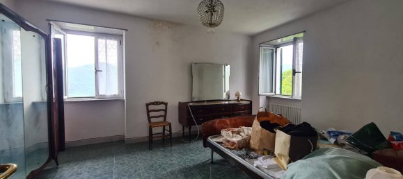 Casa de 2 dormitorios en Lumarzo, Italy No. 280941 22