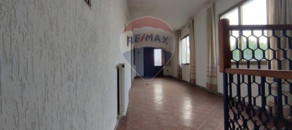 Дом с 11 комнатами в Сант Агата де Готи, Италия № 38756 9