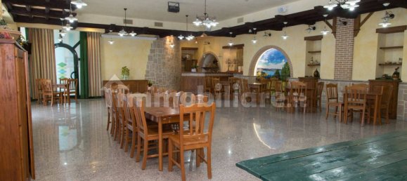 5-Zimmer Gewerbliche Immobilie in Grottazzolina, Italy, Nr. 345703 2