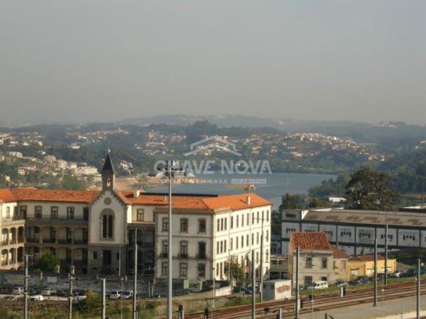 3 Schlafzimmer Wohnung in Porto, Portugal, Nr. 37762