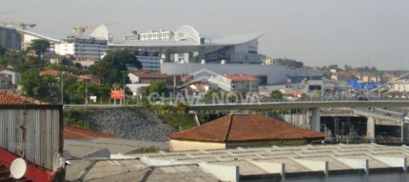 3 Schlafzimmer Wohnung in Porto, Portugal, Nr. 37762 8